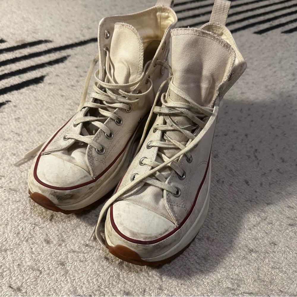 Used converse run star hike sneakers
